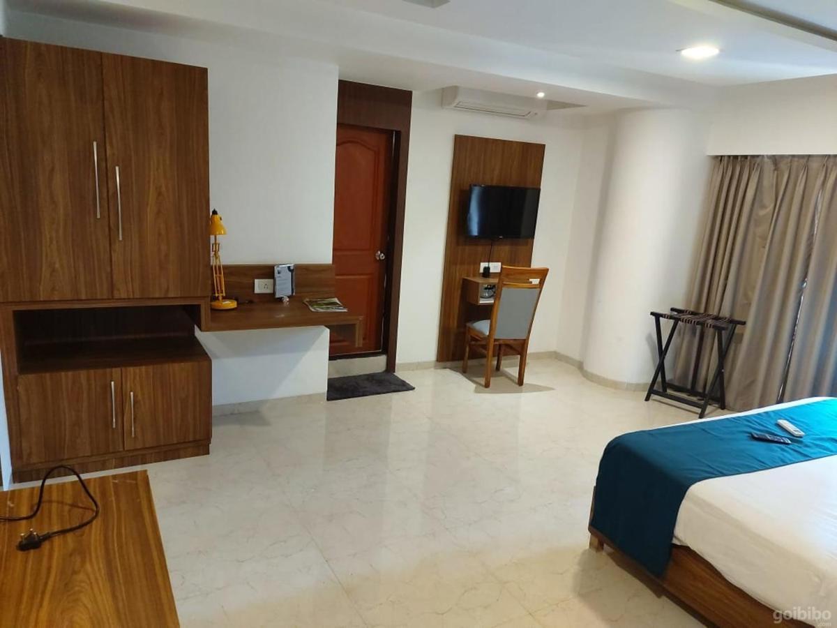 Hotel Palm Beach Pride Navi Mumbai Exterior photo