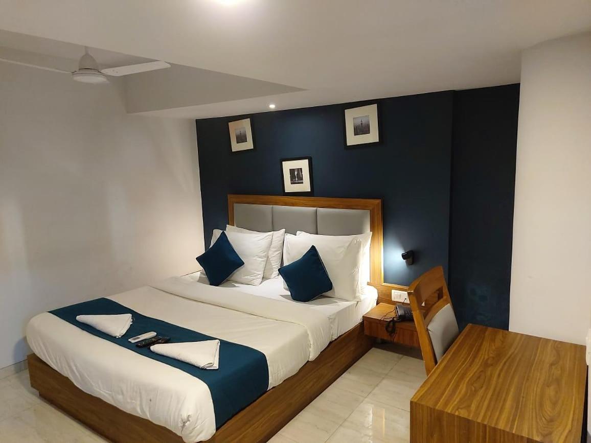Hotel Palm Beach Pride Navi Mumbai Exterior photo